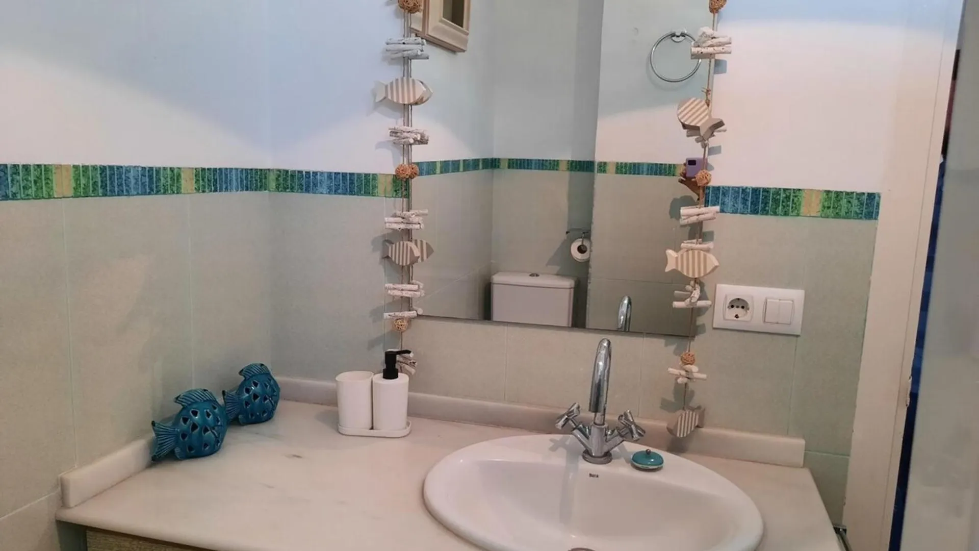 Paseo Del Rey - Fuengirola 2 Bedrooms Oceanfront Apartment 0*,  Spain