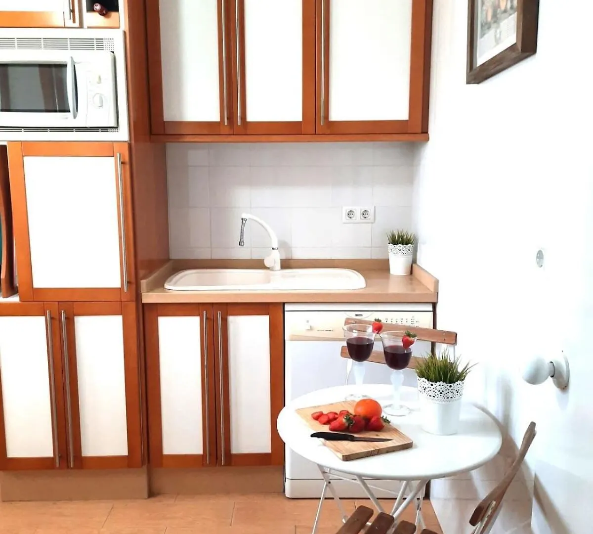 Paseo Del Rey - Fuengirola 2 Bedrooms Oceanfront Apartment